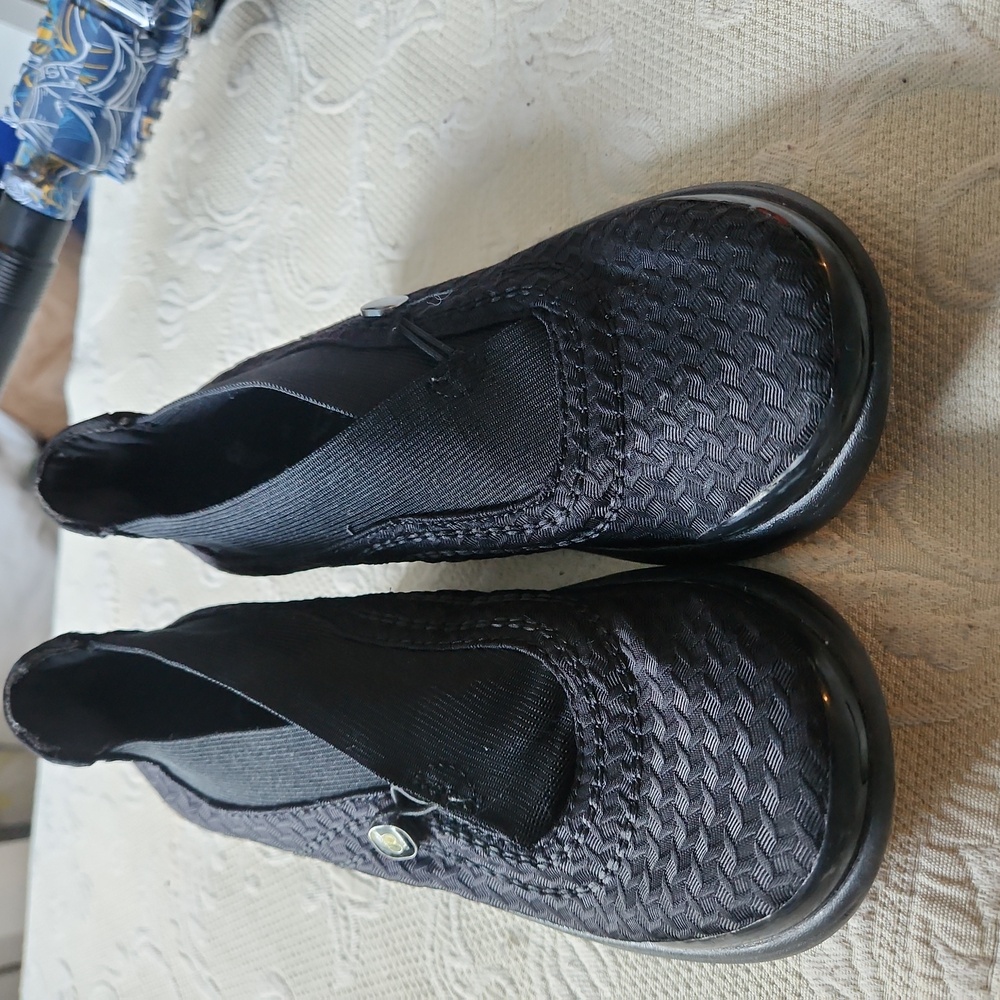 Bzees Black Heels with Comfort and Style